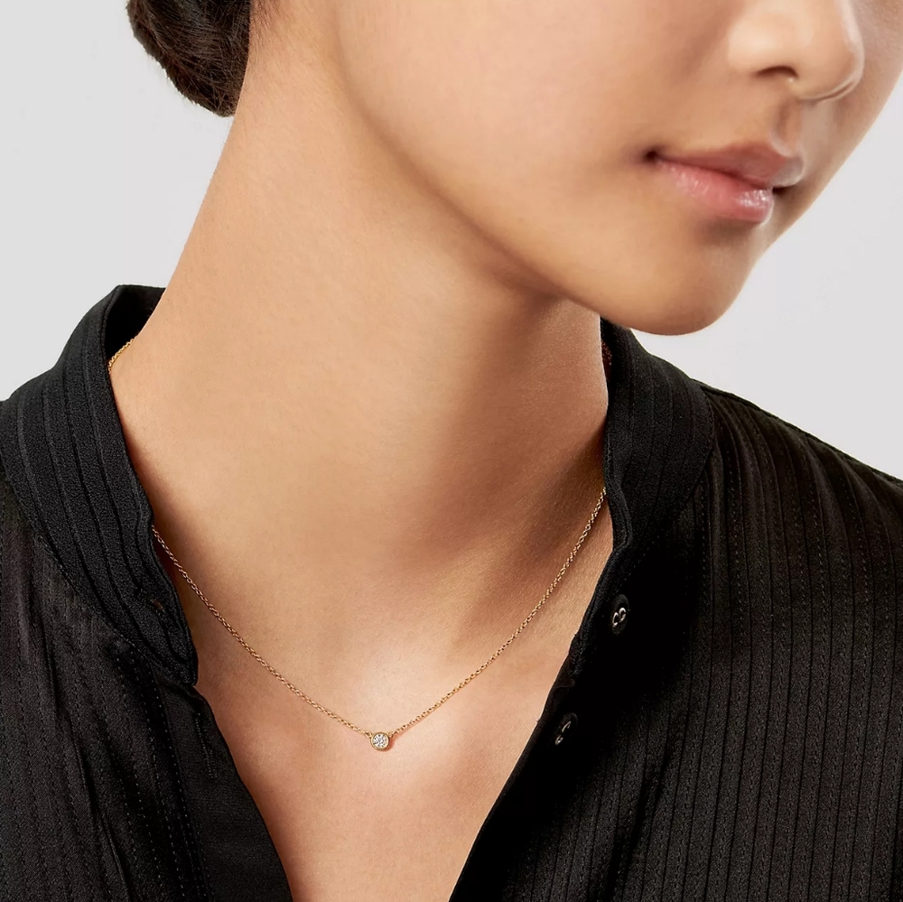 Tiffany & Co. Diamonds by the Yard Single Diamond Pendant 0.14 ctw 18K Gold 750 - Picture 6 of 7